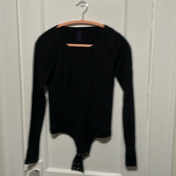 LONG SLEEVE BODY SUIT - Picture 1 of 4